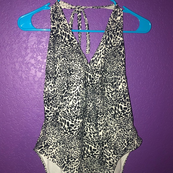 Open back swim wear - Picture 2 of 5